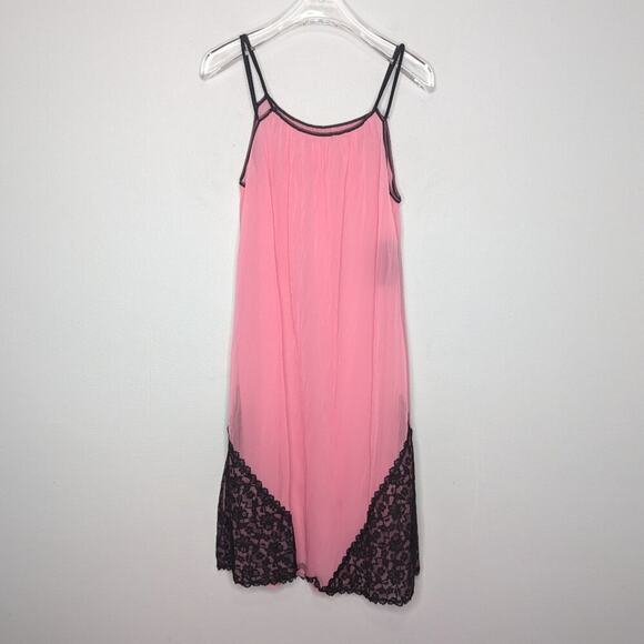 Vintage 60's Bright Pink Nightgown Black Lace Trim Spaghetti Straps Berkliff - Picture 2 of 7